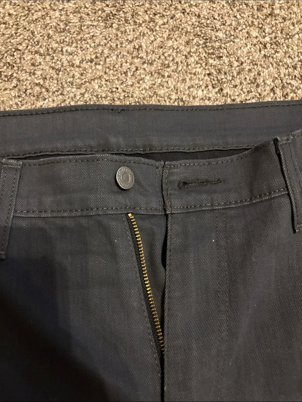 Levi's 541 Straight Leg Pants in Black